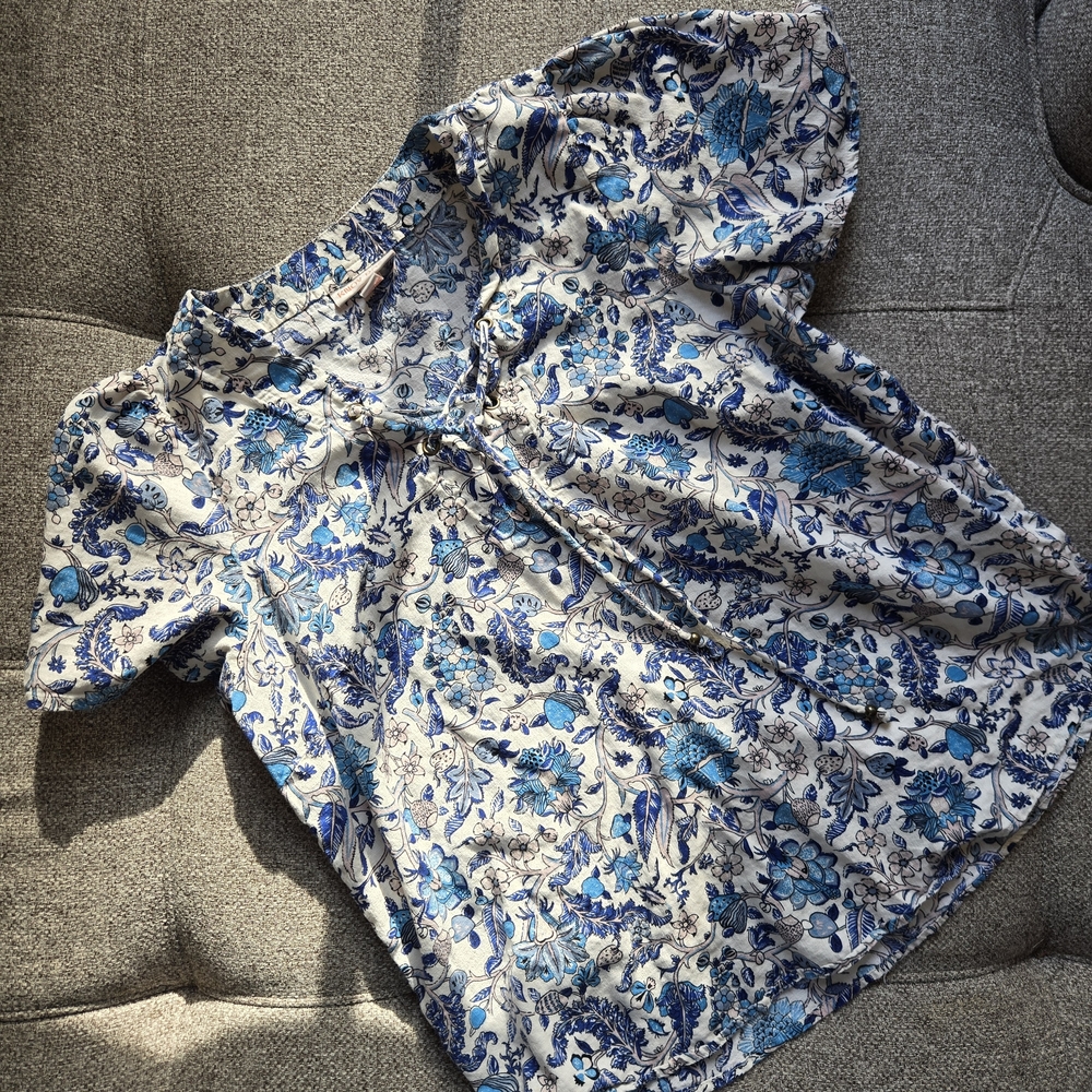100% Cotton Knox Rose Blue and White Floral Blouse